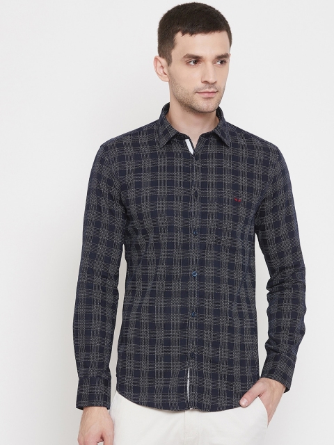 

Crimsoune Club Men Navy Blue & Off-White Slim Fit Checked Casual Shirt