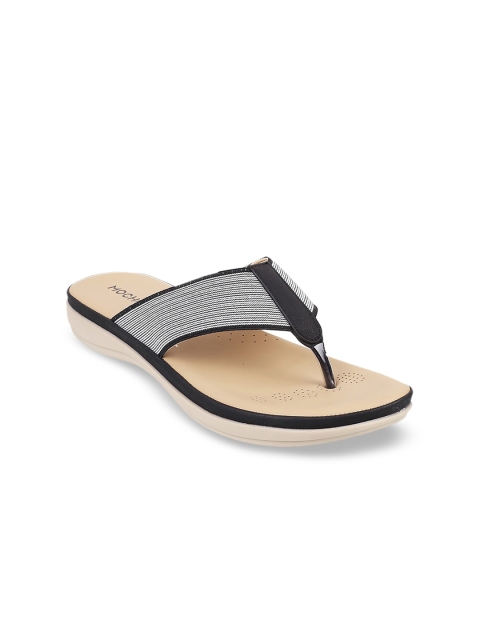 

Mochi Women Black & White Textured Sandals
