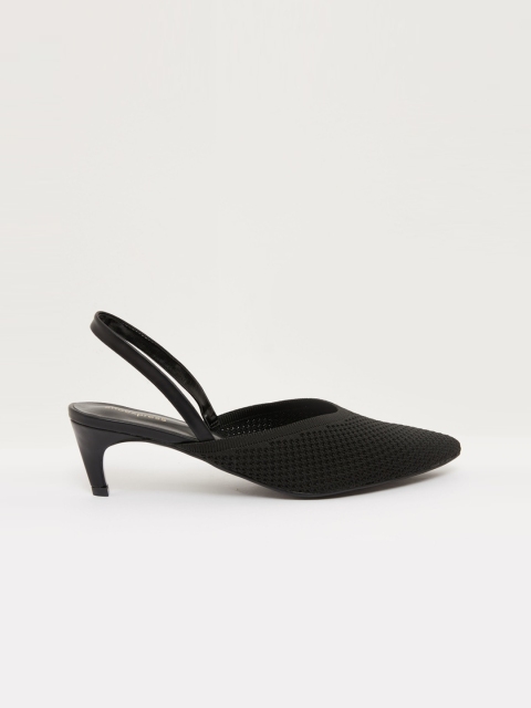 

shoexpress Women Black Woven Design Pumps