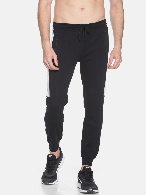 

Campus Sutra Men Black Solid Straight-Fit Joggers
