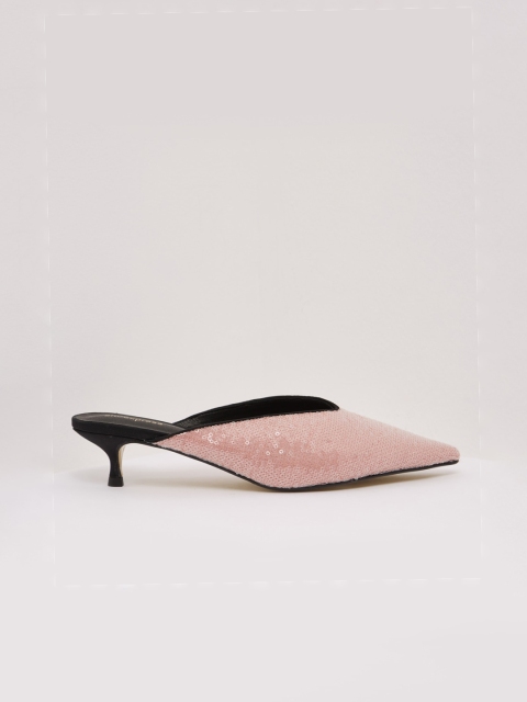 

shoexpress Women Pink Embellished Pumps