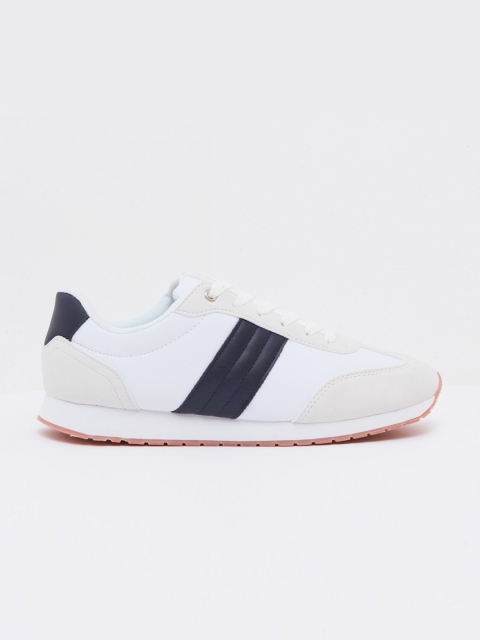 

shoexpress Men White & Navy Blue Textile Running Shoes