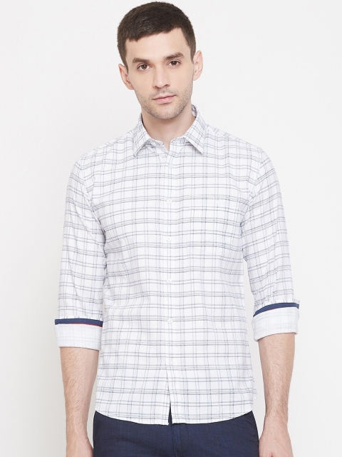 Crimsoune Club Men White & Grey Slim Fit Checked Casual Shirt
