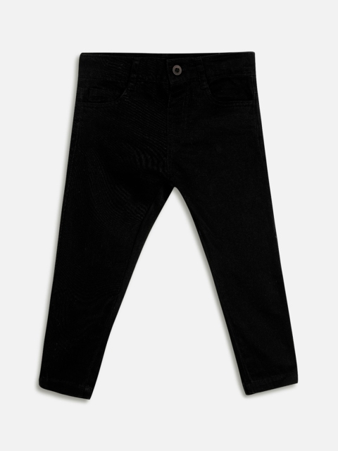 

Aomi Boys Black Regular Fit Solid Regular Trousers