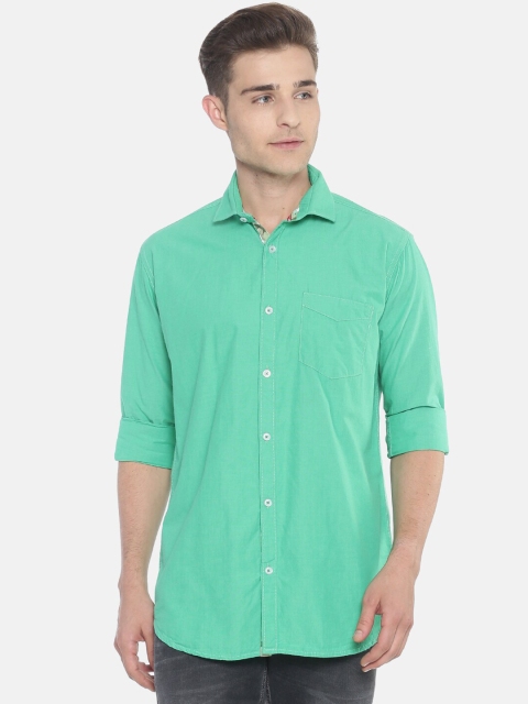 

Campus Sutra Men Green Classic Regular Fit Solid Casual Shirt