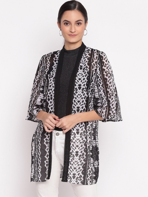 

TRENDY DIVVA Women Black & White Printed Open Front Shrug