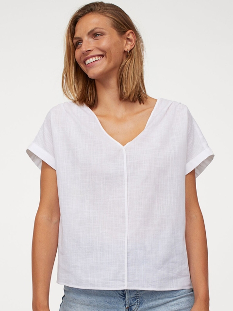 

H&M Women White Solid V-neck cotton blouse