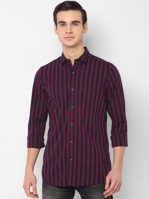 

Allen Solly Sport Men Navy Blue Red Regular Fit Striped Casual Shirt