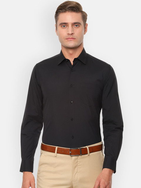 

Van Heusen Men Black Regular Fit Solid Formal Shirt