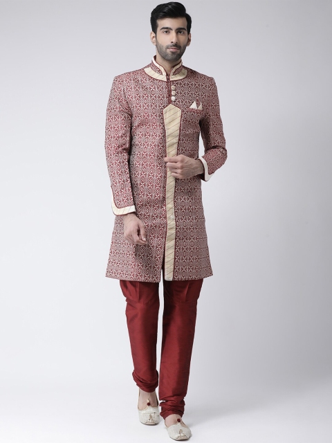 

SG RAJASAHAB Men Maroon & Cream-Coloured Self Design Kurta with Pyjamas