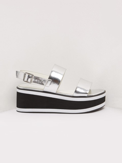 

shoexpress Women Silver-Toned & Black Solid Sandals
