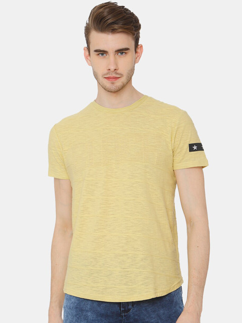 

Rex Straut Jeans Men Yellow Solid Slim Fit Round Neck T-shirt