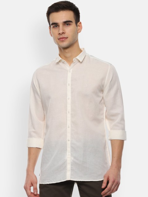 

V Dot Men Cream-Coloured Slim Fit Solid Casual Shirt