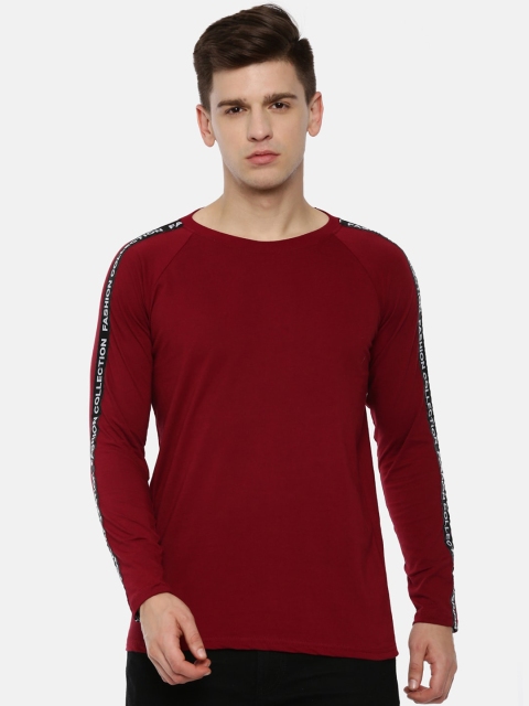 

KAY DEE Men Maroon Solid Round Neck T-shirt with Side Stripes