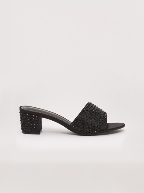 

shoexpress Women Black Embellished Sandals
