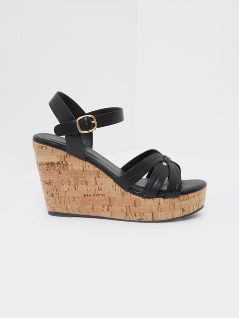 

shoexpress Women Black & Beige Solid Sandals