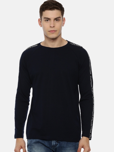

KAY DEE Men Navy Blue Solid Round Neck T-shirt with Side Stripes