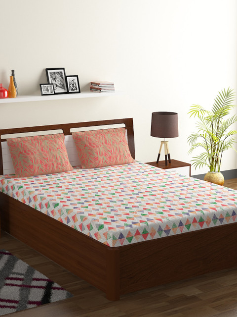 

BOMBAY DYEING White & Red Geometric 104 TC Cotton 1 Queen Bedsheet with 2 Pillow Covers