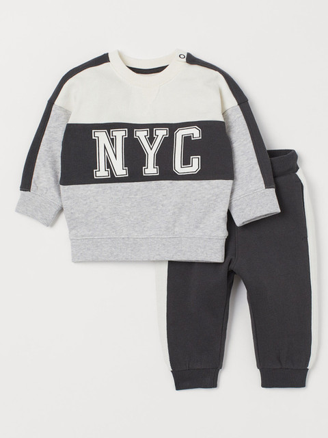 

H&M Boys Grey Sweatshirt And Joggers