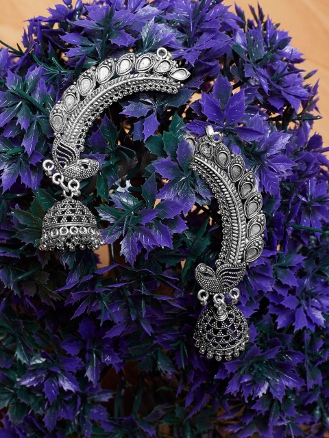 

ZeroKaata Silver-Toned Peacock Shaped Ear Cuff