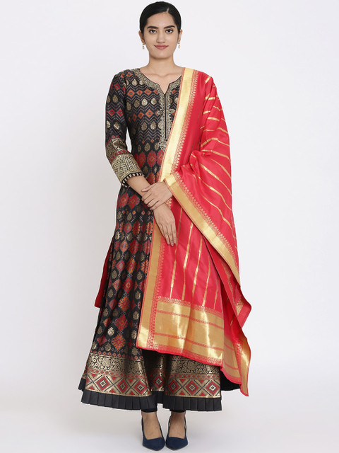 

Koskii Women Black & Pink Maxi Ethnic Dress With Dupatta