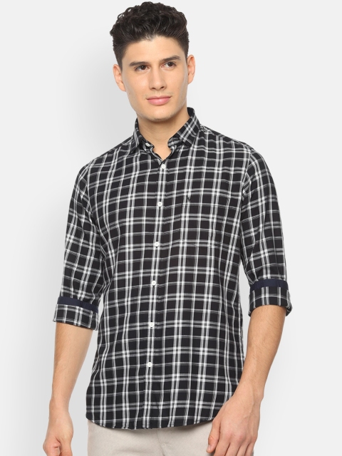 

Van Heusen Sport Men Black & White Slim Fit Checked Casual Shirt