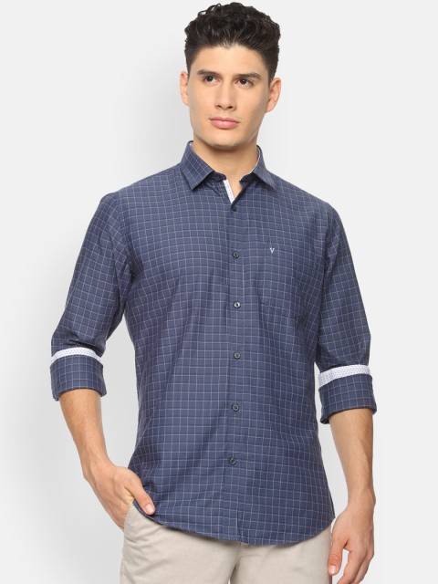 

Van Heusen Sport Men Navy Blue & Black Slim Fit Checked Casual Shirt