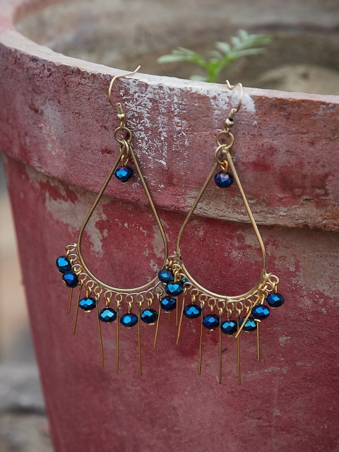 

ZeroKaata Gold-Plated & Blue Contemporary Drop Earrings