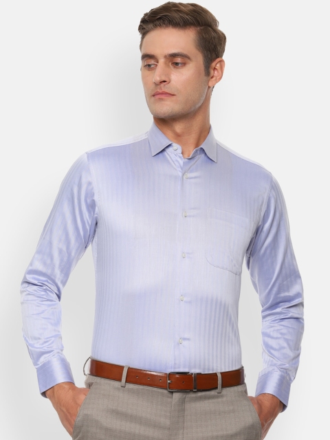 

Van Heusen Men Blue & White Regular Fit Self-Design Formal Shirt