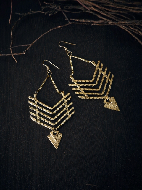 

ZeroKaata Gold-Plated Contemporary Drop Earrings