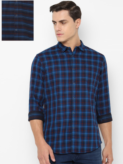 

Solly Jeans Co. Men Navy Blue & Red Regular Fit Checked Casual Shirt