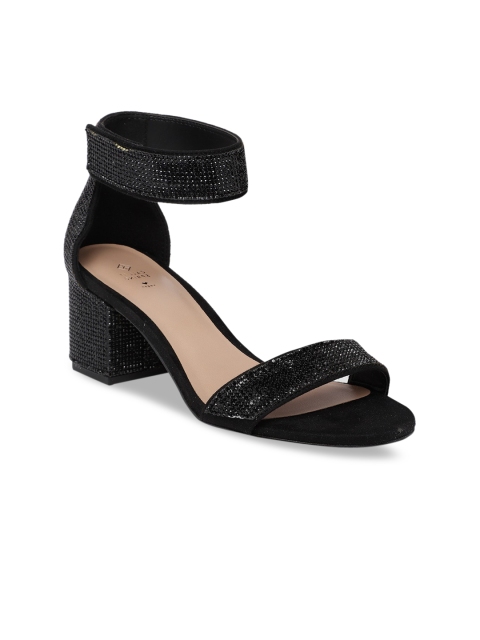 

Call It Spring Women Black Textured Pumps