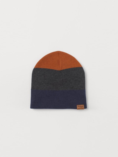 

H&M Boys Charcoal Grey & Navy Blue Colourblocked Fine-knit Beanie Cap