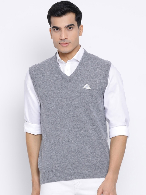 

Monte Carlo Men Grey Solid Sweater Vest Sweater