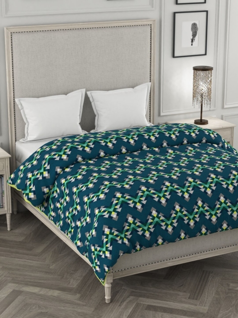 

Portico New York Green & White Geometric Heavy Winter 120 GSM Double Bed Comforter