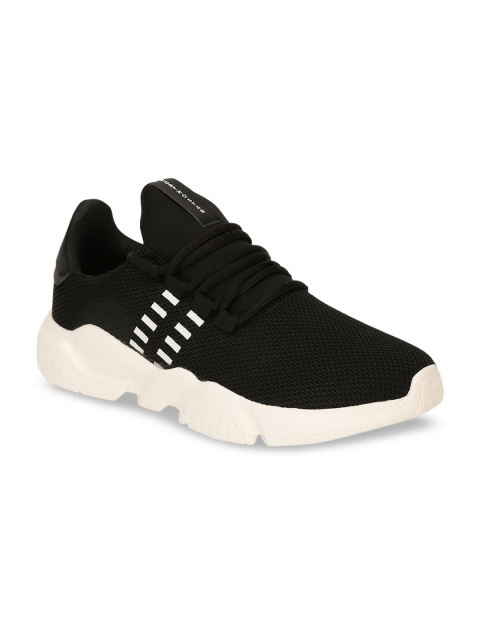 

North Star Men Black & White Sneakers