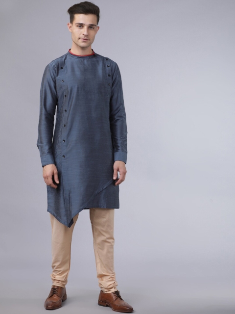 

Svanik Men Grey Solid Straight Kurta