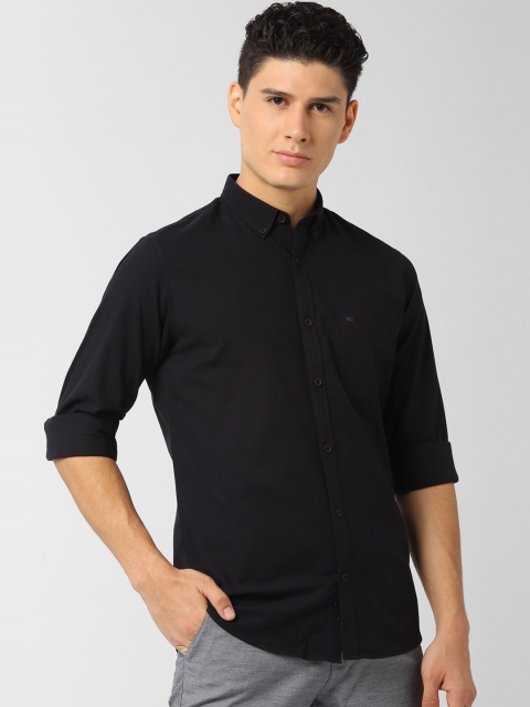 

Peter England Casuals Men Black Slim Fit Solid Casual Shirt