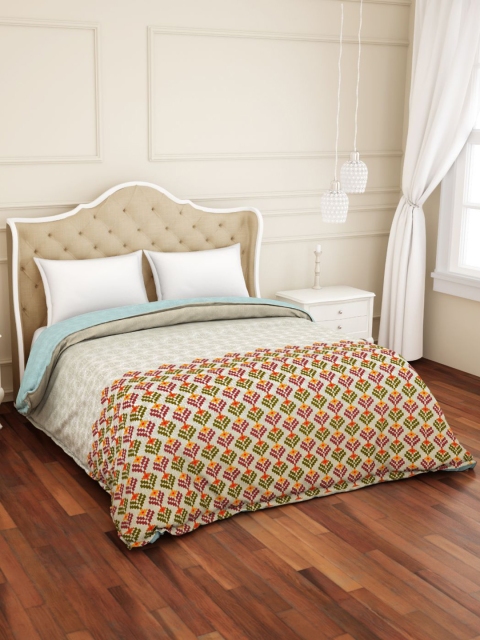 

SPACES Maroon Floral AC Room 150 GSM Double Bed Quilt