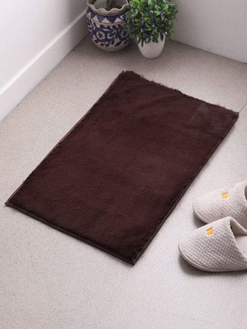

Flooring India Brown Solid Ruffle Anti-Skid Doormat