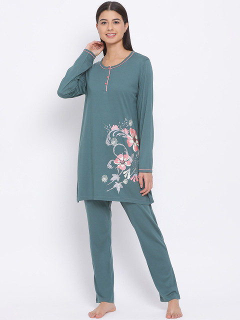 

Kanvin Women Green Floral Printed Night suit
