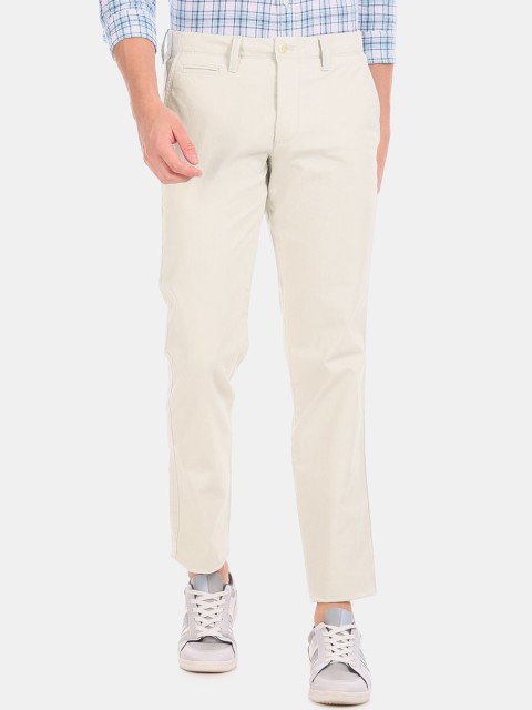 

GAP Men Beige Slim Fit Solid Regular Trousers