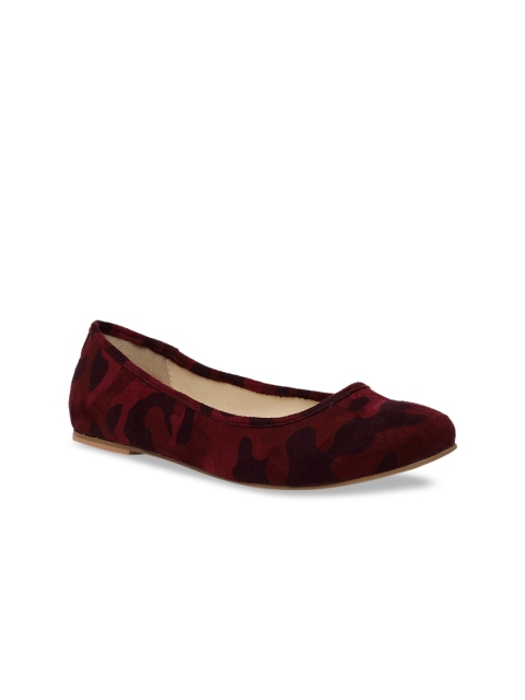 

Woomenia Women Red & Black Camouflage Printed Suede Ballerinas