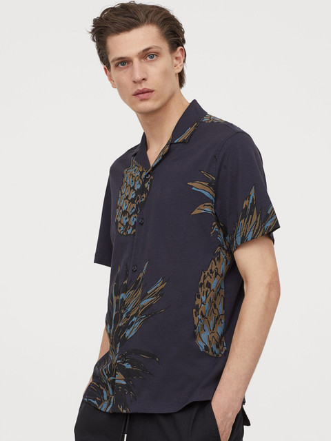 

H&M Men Blue Patterned Resort Shirt