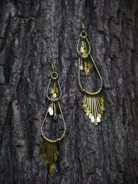 

ZeroKaata Gold-Plated Handcrafted Teardrop Shaped Drop Earrings
