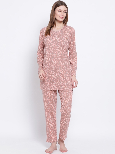 

Kanvin Women Peach-Coloured Floral Printed Night Suit