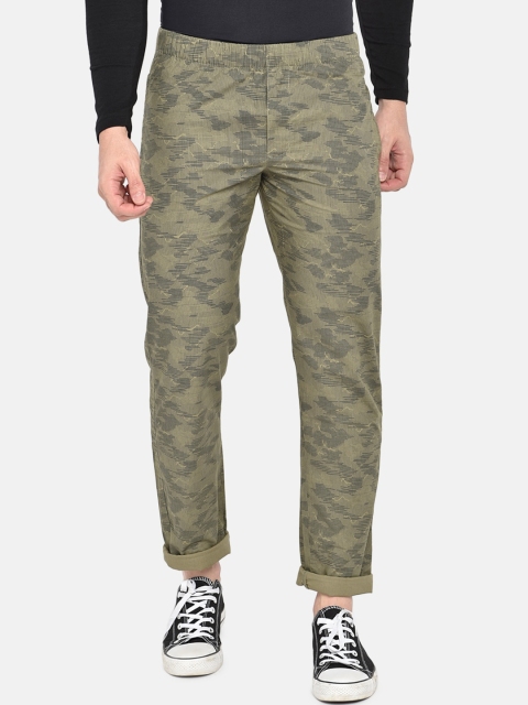 

beevee Men Olive Green Camouflage Printed Straight-Fit Track Pants