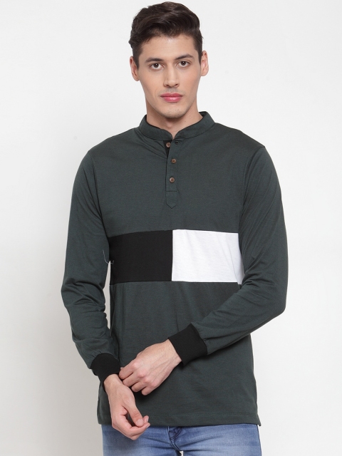

Kalt Men Green Colourblocked Mandarin Collar T-shirt