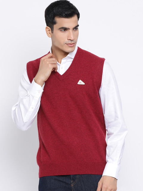 

Monte Carlo Men Maroon Solid Sweater Vest