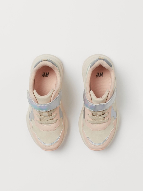 

H&M Girls Beige & Grey Solid Trainers, Pink